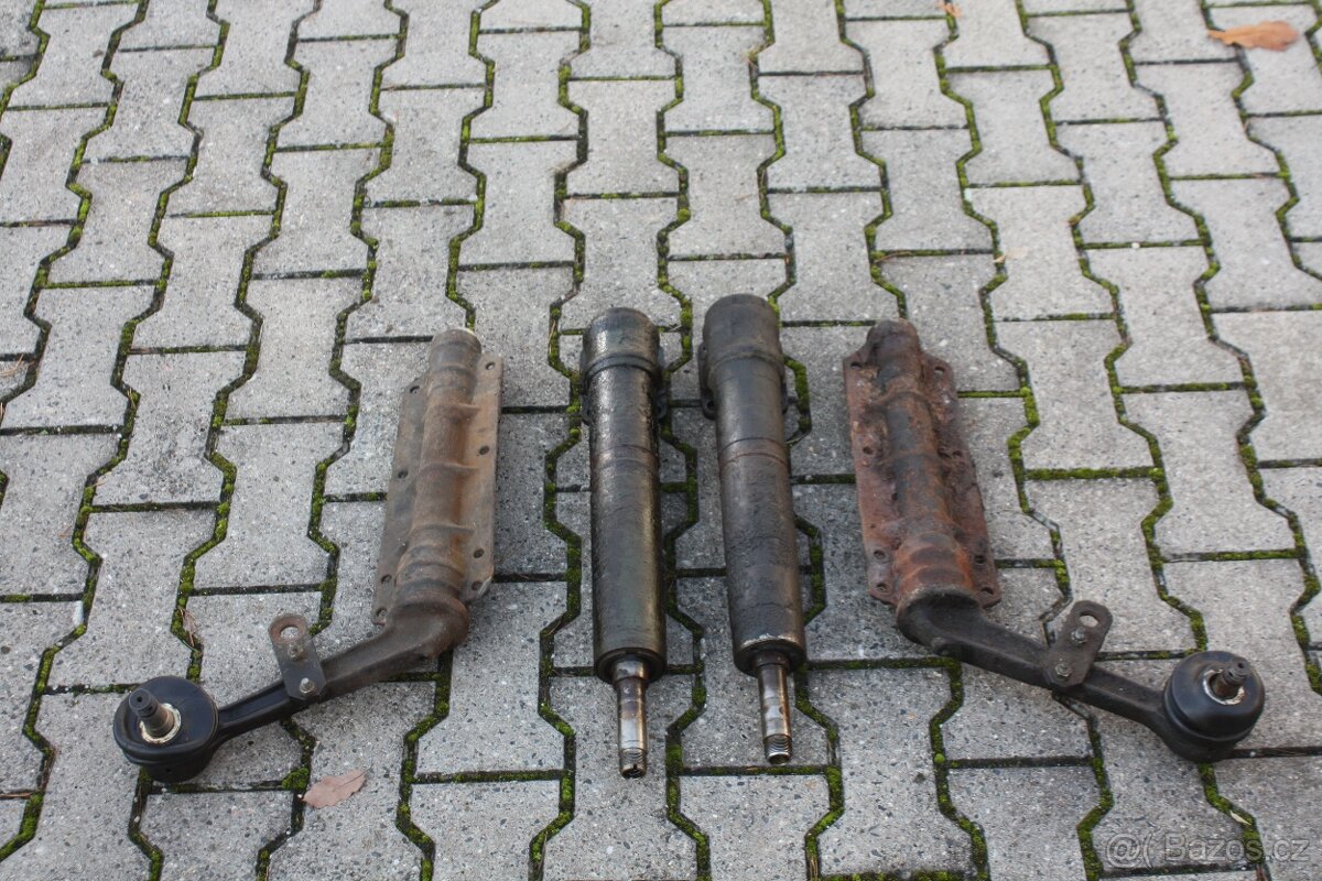 Tatra 603 - kliková ramena + přední tlumiče - 7