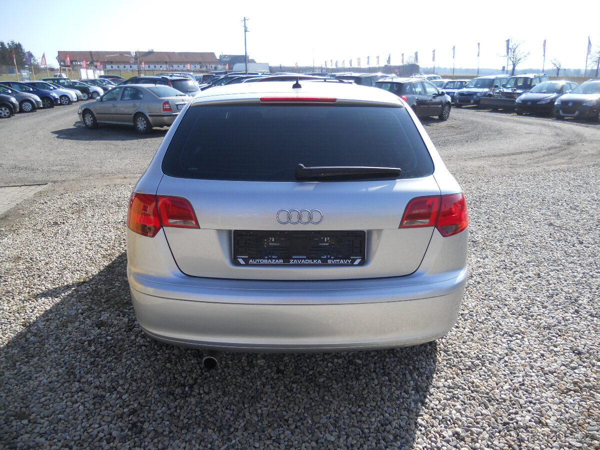 Audi A3 1.6i 75Kw Sportback - 7