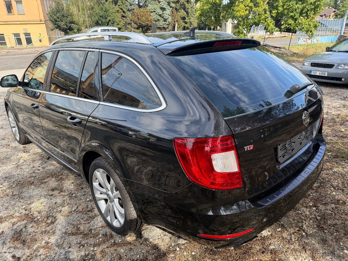 ŠKODA SUPERB II 2.0 TDI DSG COMBI ELEGANCE 2011 - 7