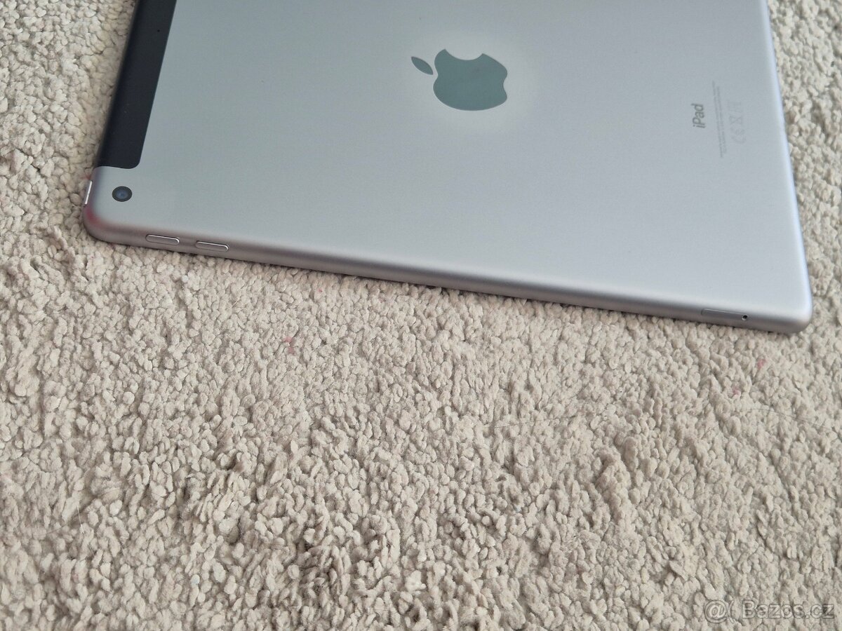 Apple iPad 6. generace 128gb Cellular - 7