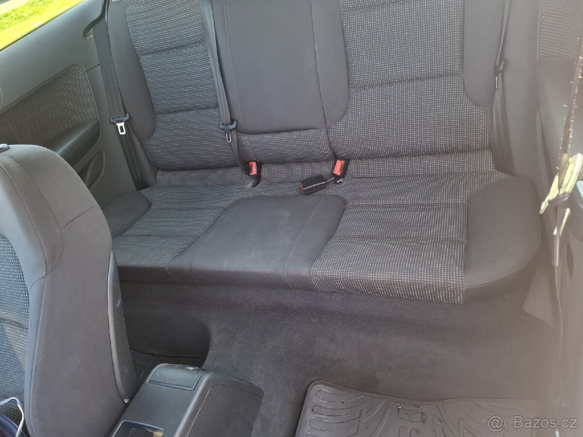 Prodám Audi A3 1.6i - 7
