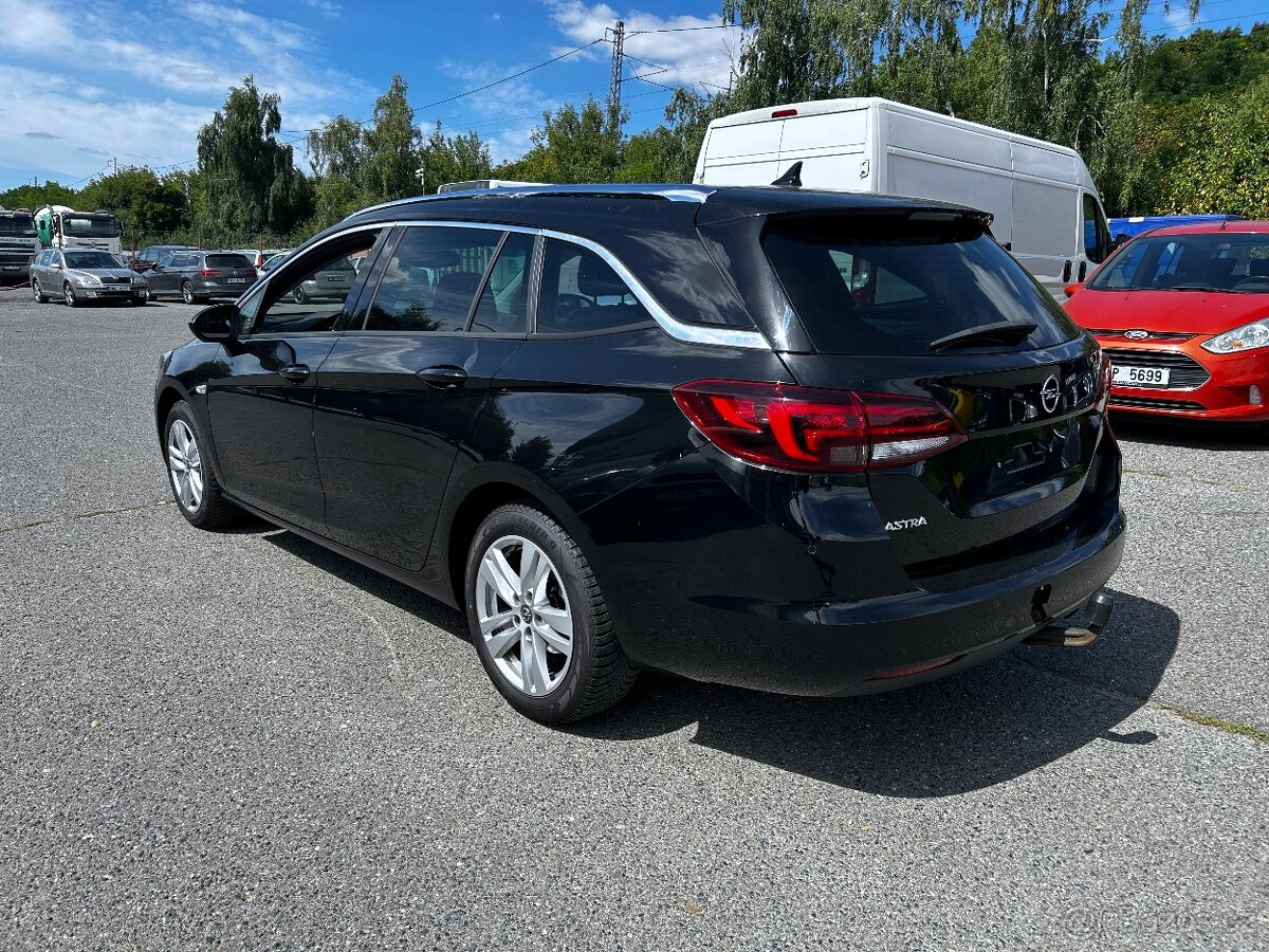 Opel Astra K kombi 2019, černá, 103.407 km - 7