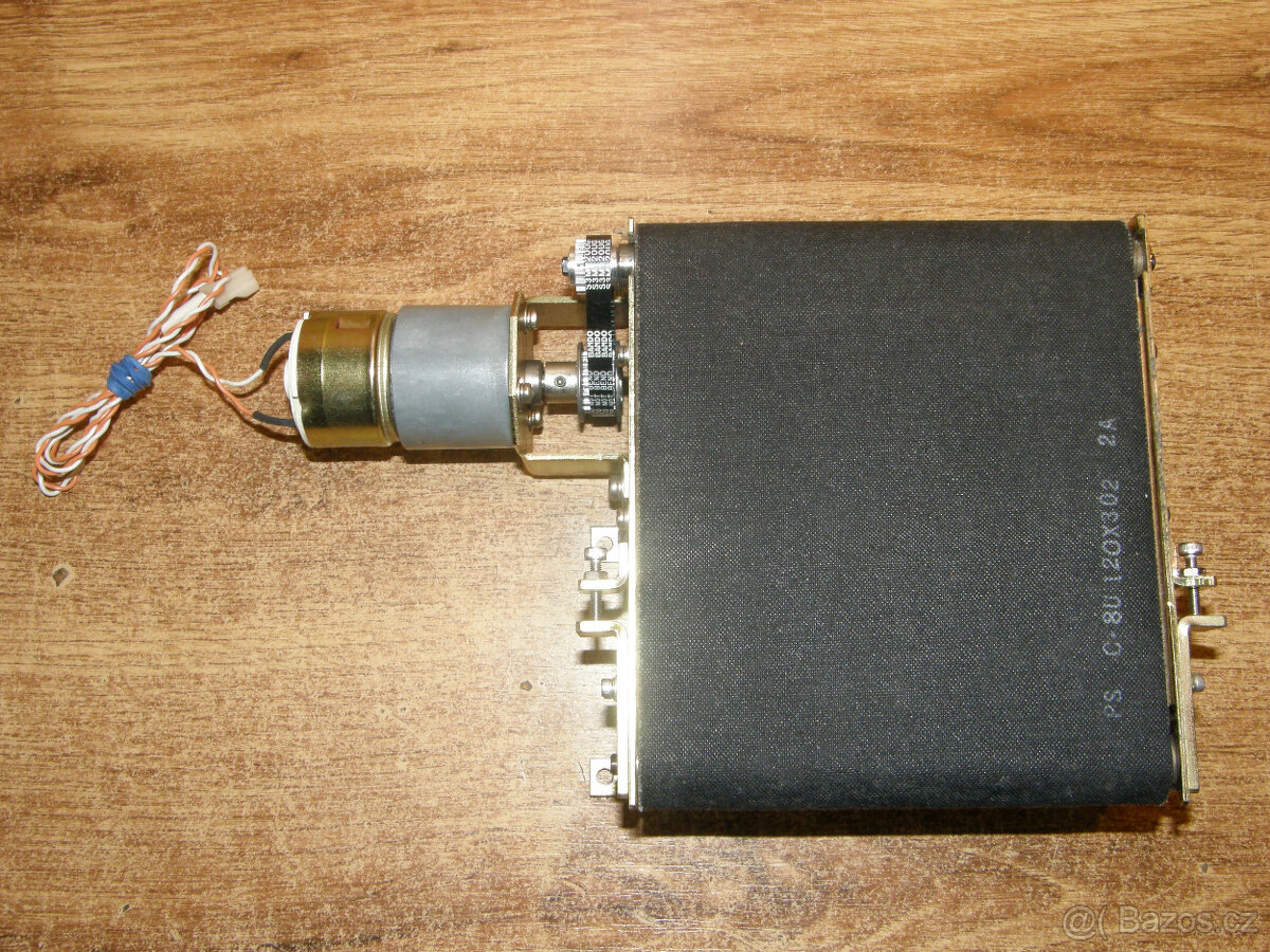 Běžící pás - elektrický pásový dopravník s motorem DC 24 V - 7