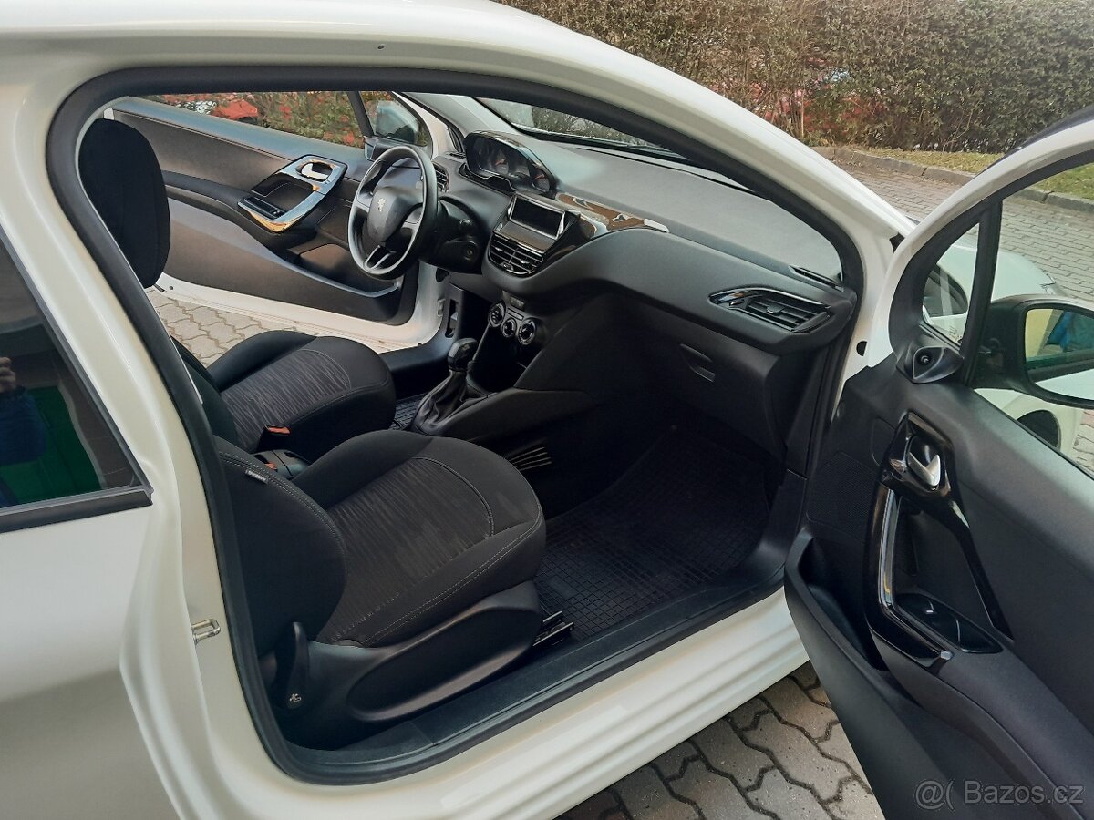 Peugeot 208 1,2i 60KW - 7