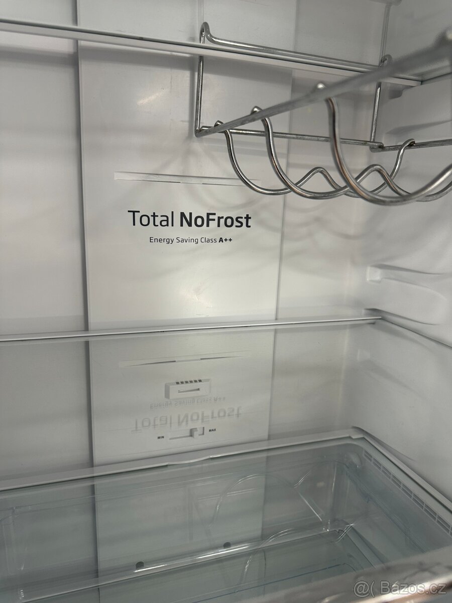 Lednice s mrazákem Amica (110) - 7