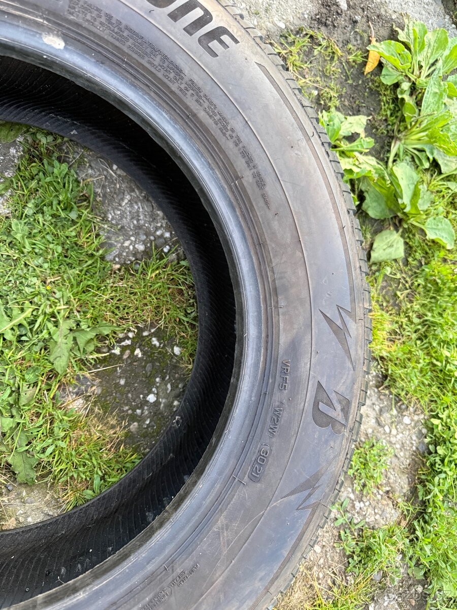 Pneu 225/65r17 - 7