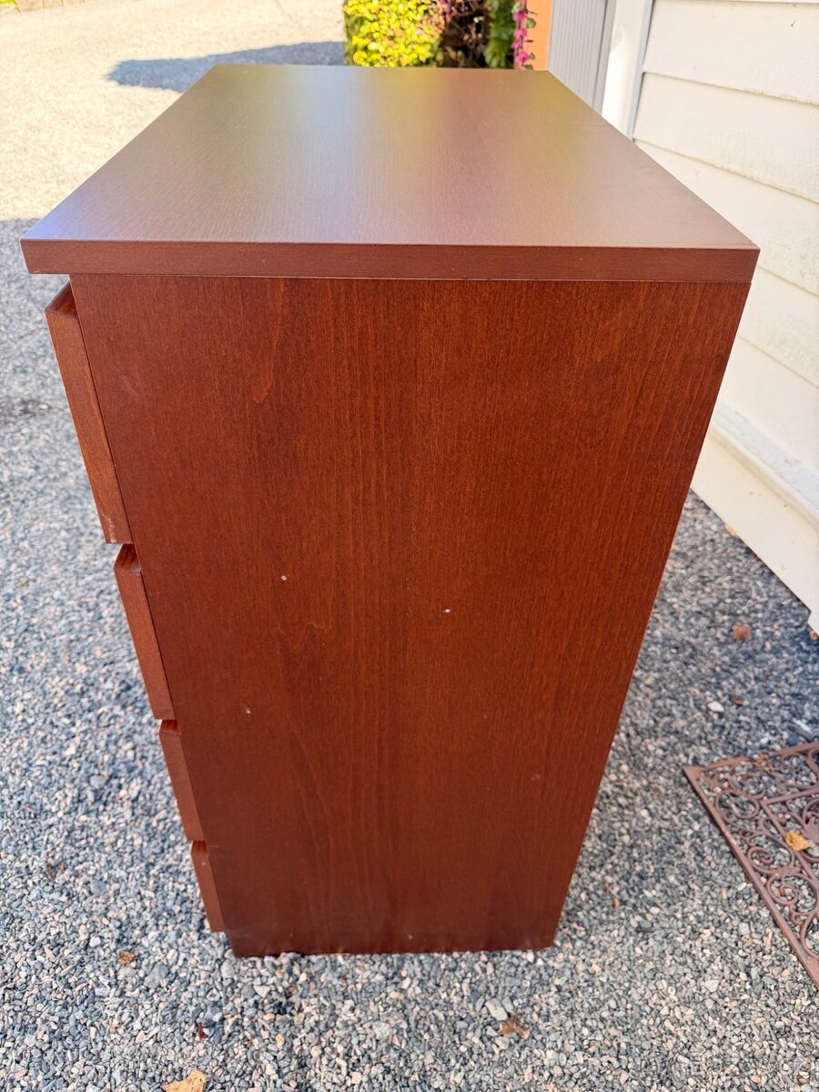 Prodám komodu IKEA MALM - 7