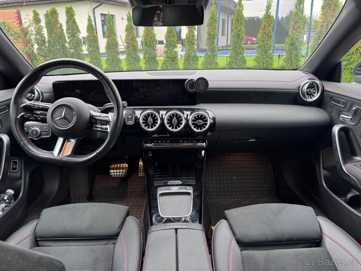Mercedes Benz CLA 200 AMG Premium - 7