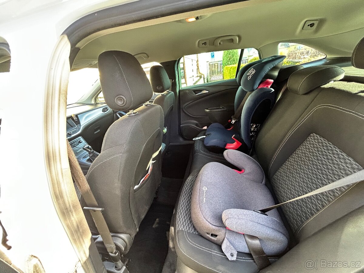 Opel Astra 1.6 CDTi - 7