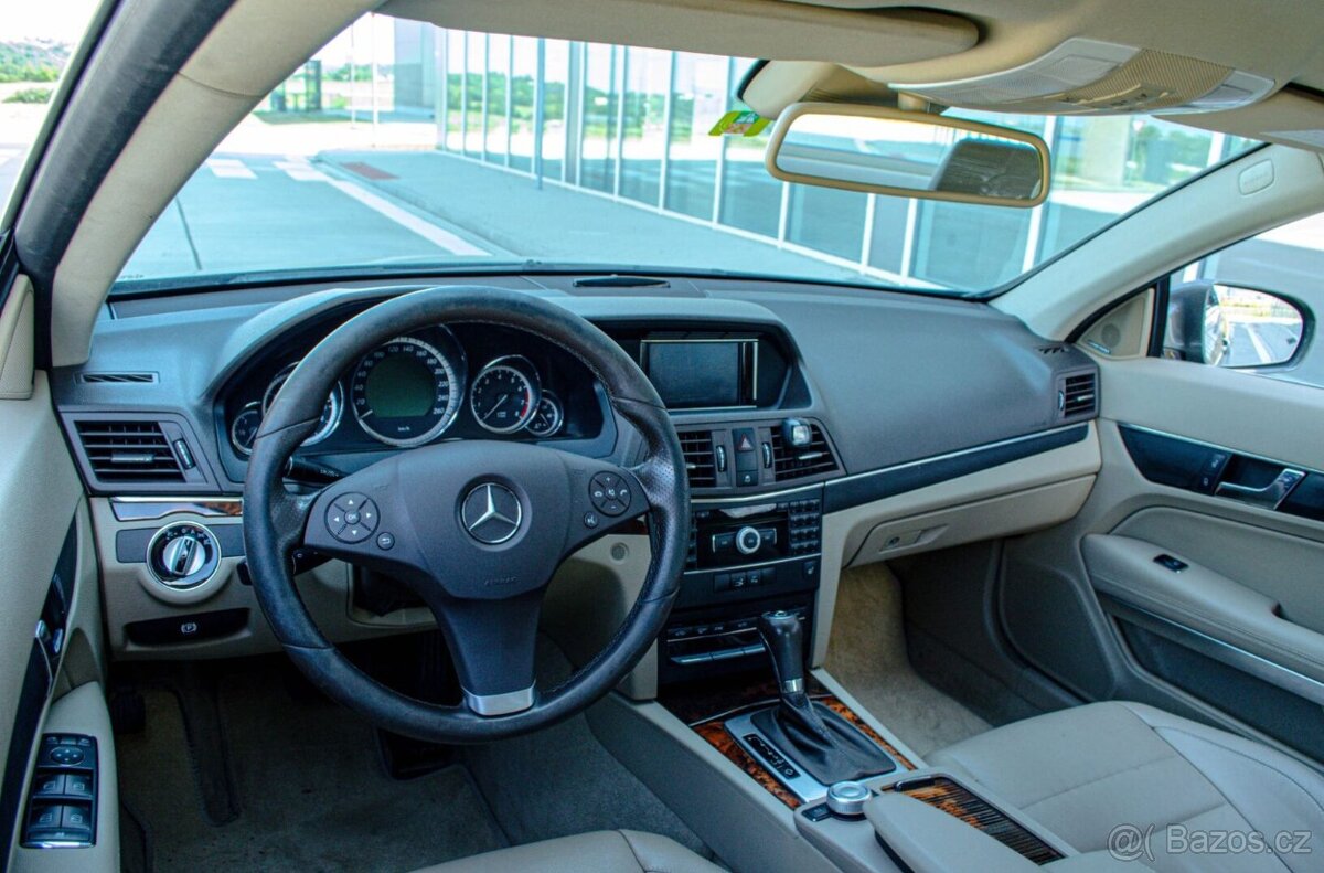 Mercedes-Benz E trieda Kupé 350 CGI Blue - 7