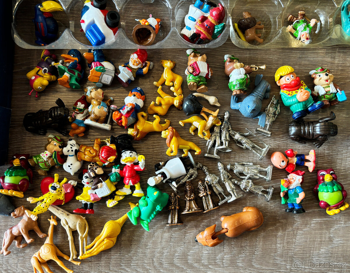 Velká sbírka figurek z Kinder vajíček - 790 kusů - 7