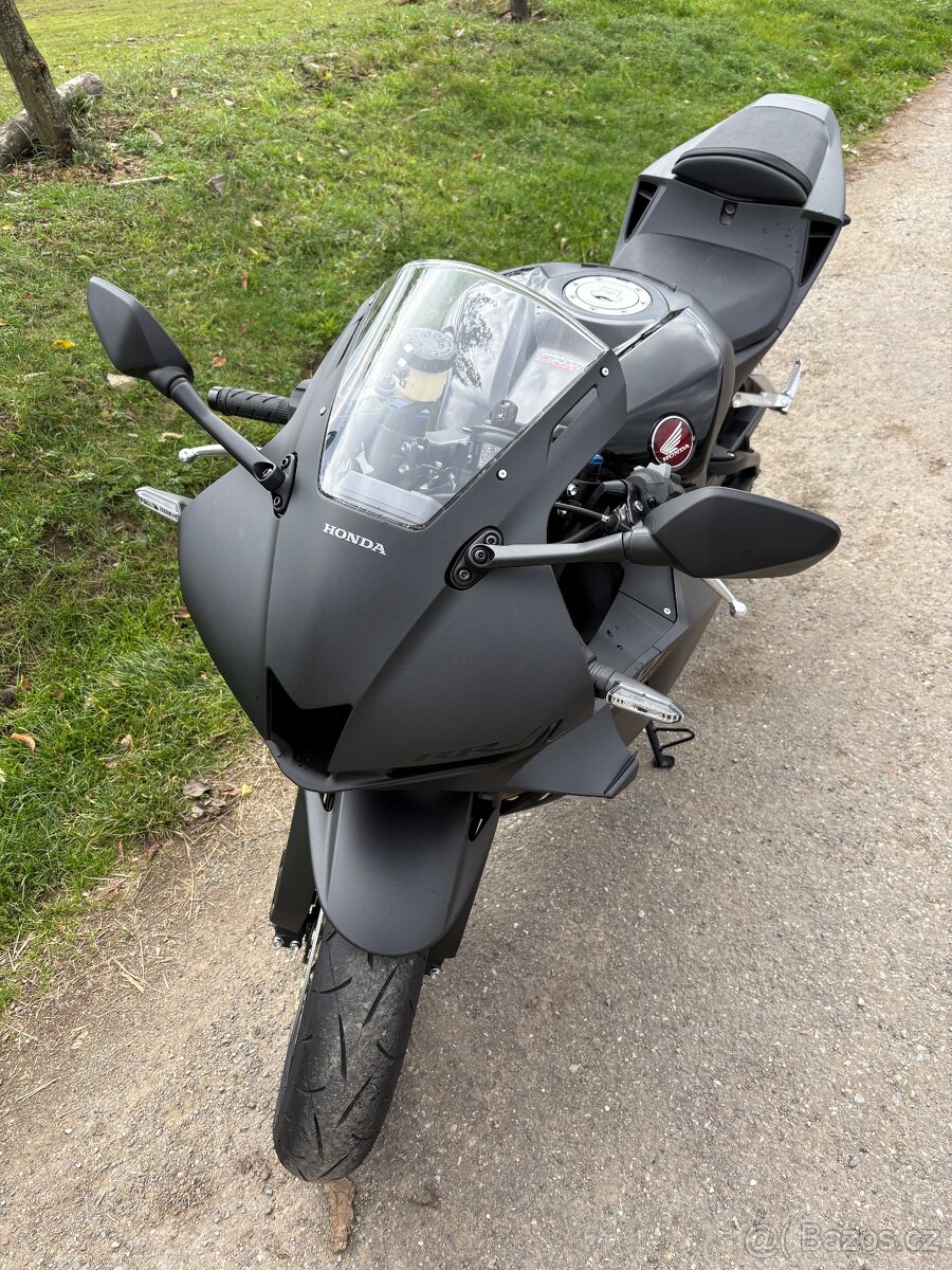 Honda CBR 600RR 2025 - možnost přidání okruhových doplňků - 7