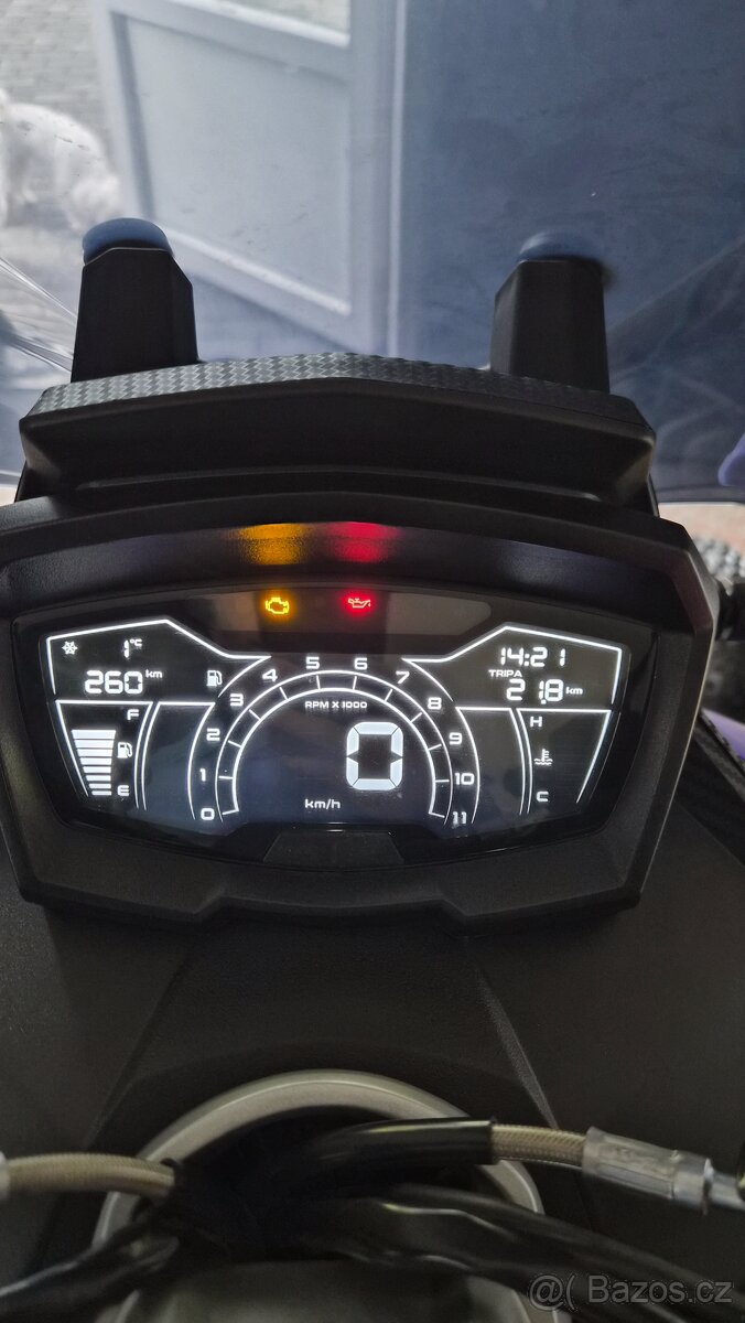 Aprilia sr gt 125 - 7