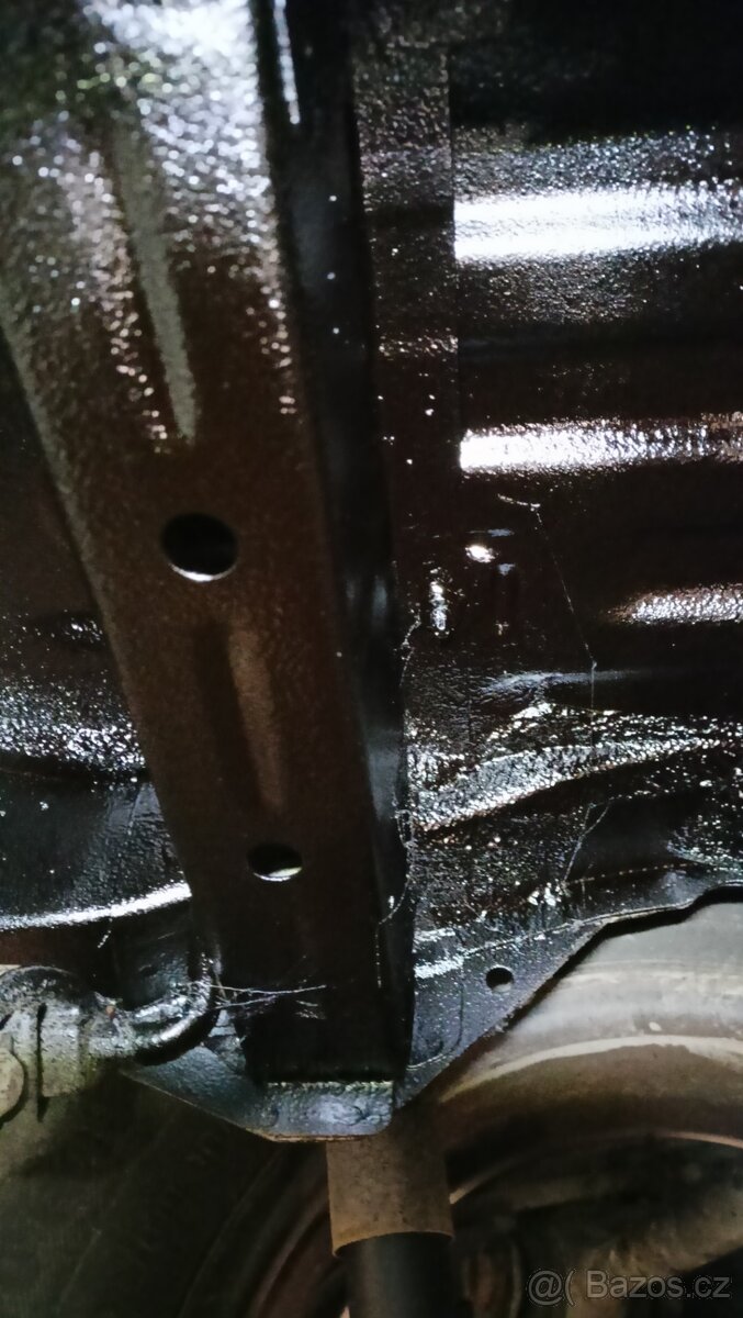 WV Caddy Nástřik podvozku včetně dutin - 7