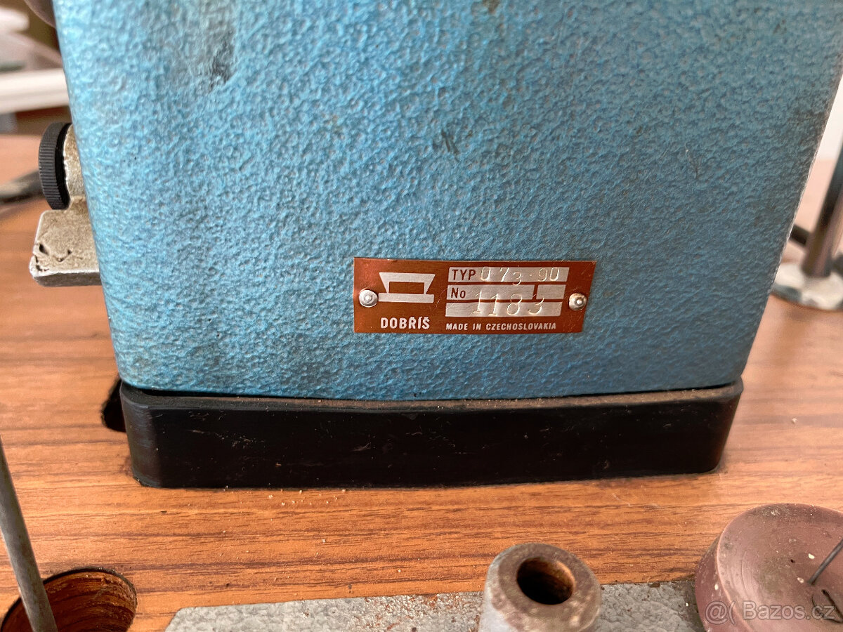 Průmyslový šicí stroj - na šití kůže (koženky) - 7