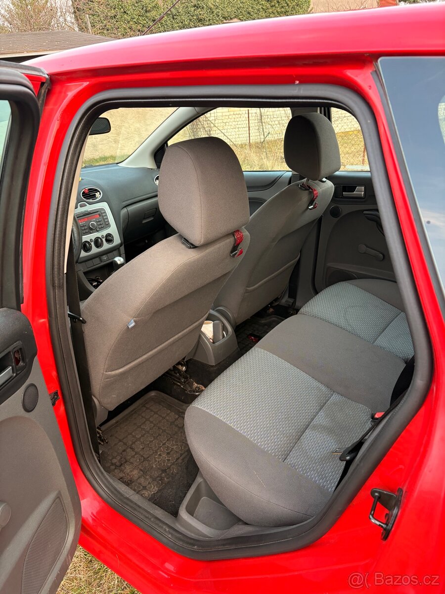 Ford focus 1.6 benzín - 7