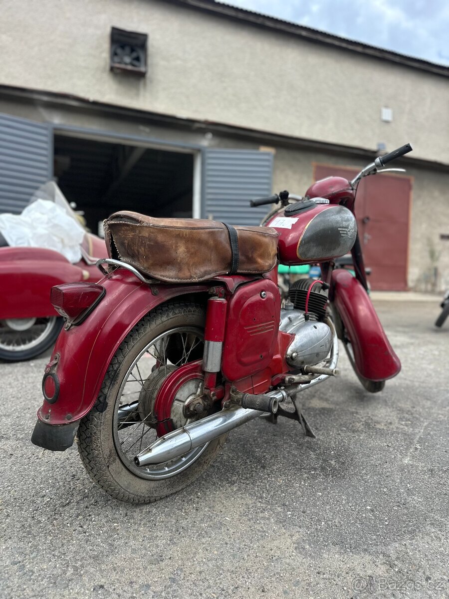 Jawa ČZ 150/352 - 7
