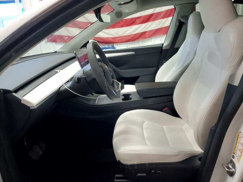 Tesla Model Y 2023 - 7