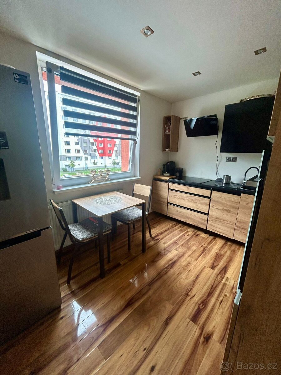 Prodej bytu 3+1 DV, ul. SNP, Jirkov - 7