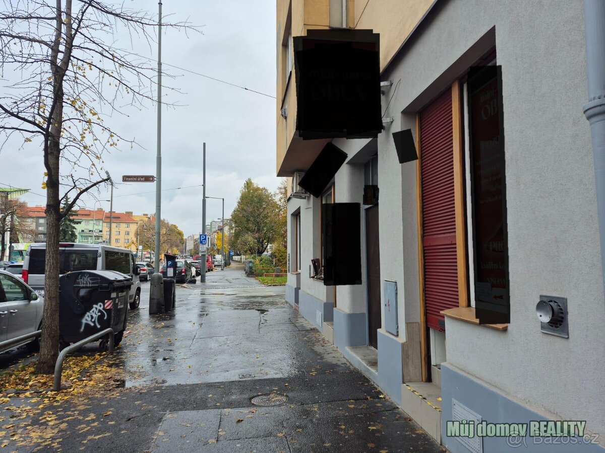 Přenechání zavedeného obchodu s obuví, Vršovická, Praha 10 - 7