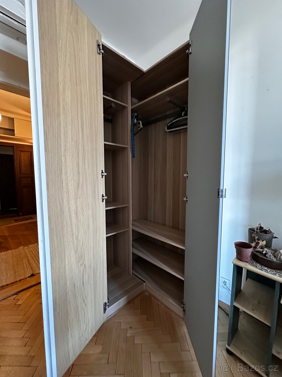 Rohová skrin se zrcadlem Ikea - 7