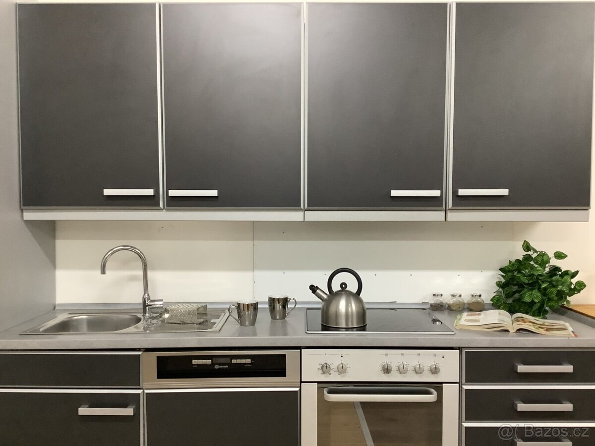 Šedá kuchyně STELLA - 7