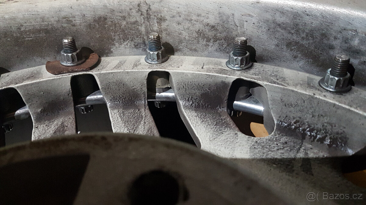 Custom 2dílná alu 4x100 R15 7J - 7