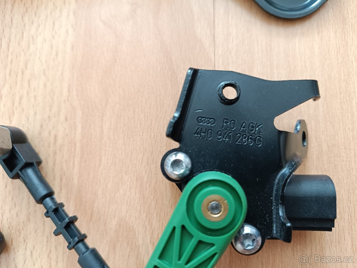 4H0 snímače xenonů a vzduchového podvozku Audi - 7