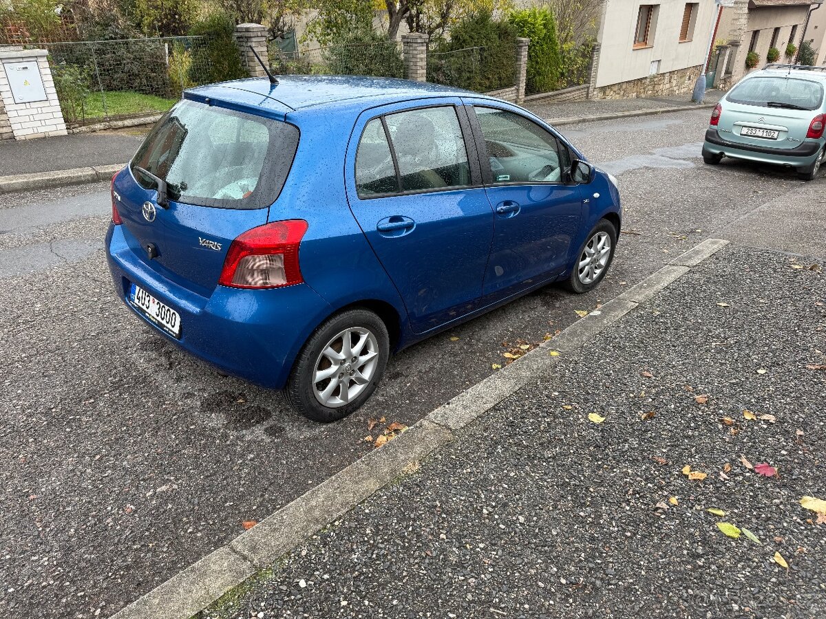 Prodam Toyota Yaris - 7