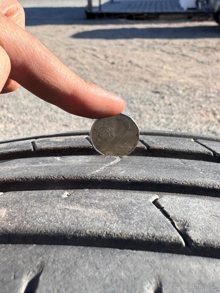 2ks Pirelli P-ZERO 275/40 R20 - 7