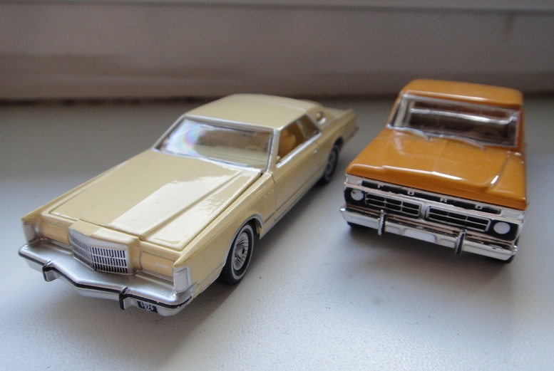 KOVOVY MODEL FORD F250 PICK UP - 7