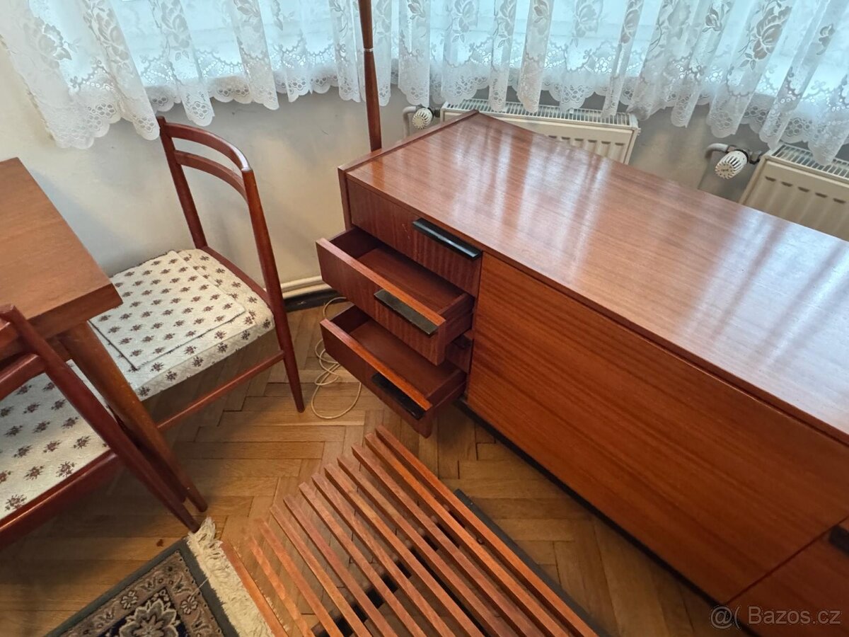 retro nábytek ze 70. let - 7