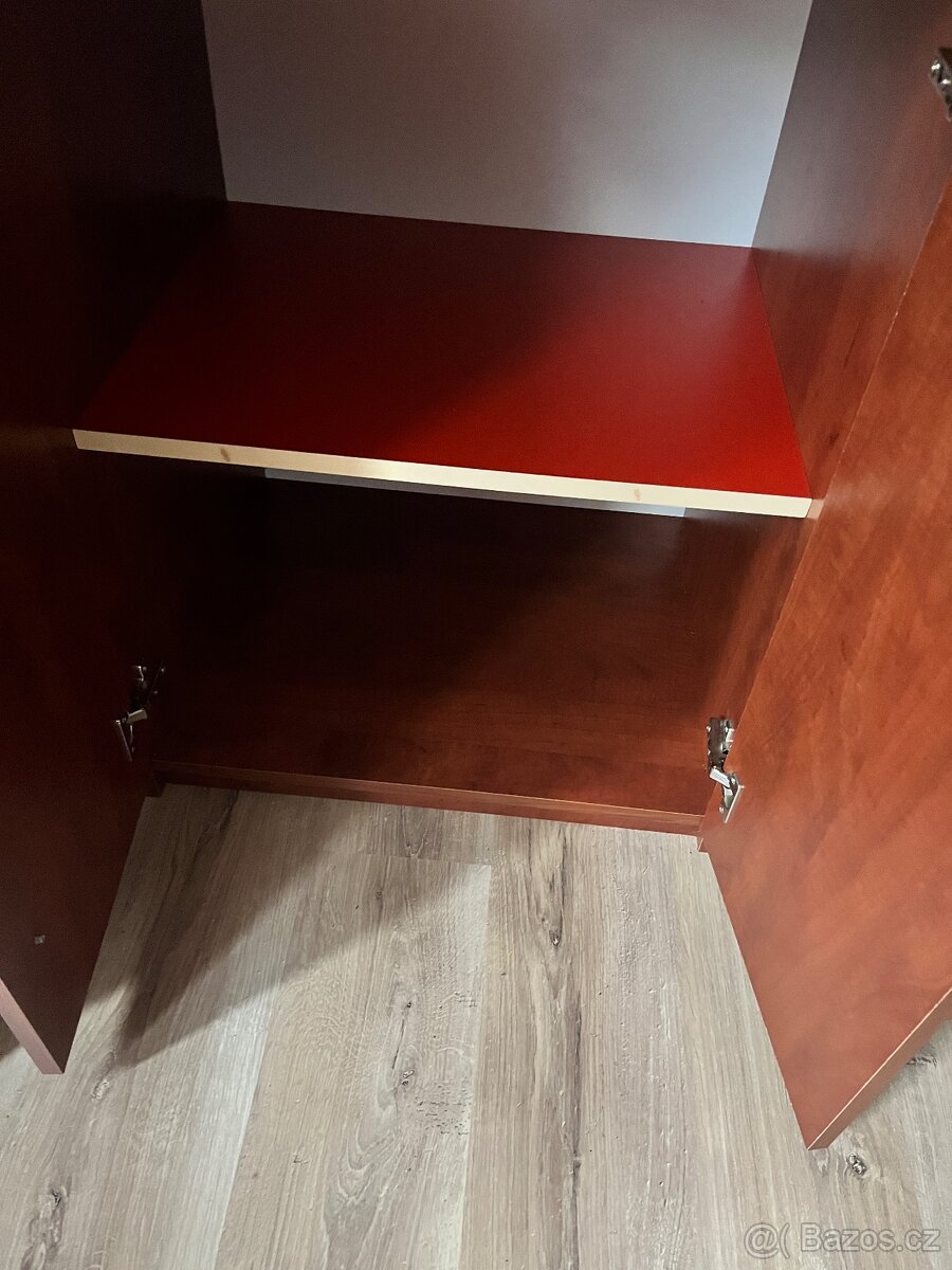 Skříň s úložným prostorem - 7