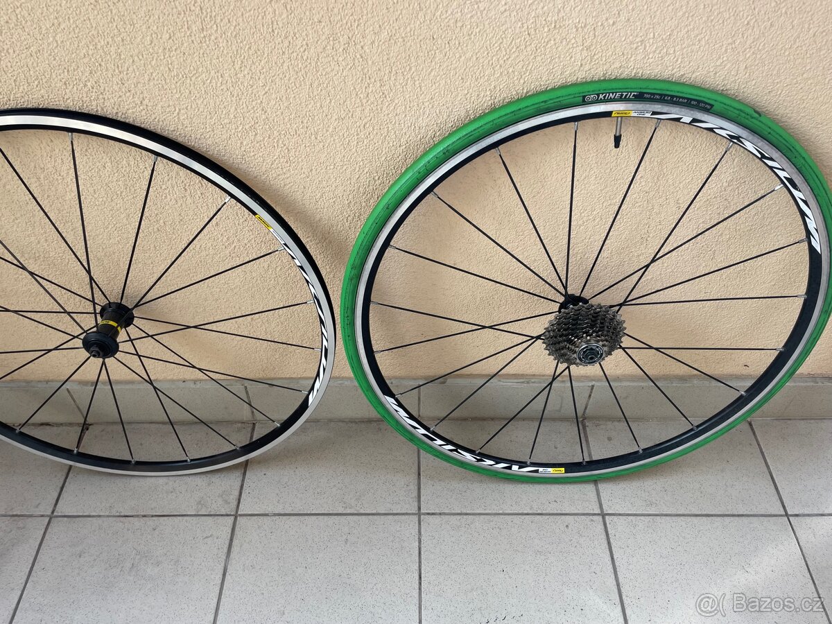 Wahoo Kickr v5 Smart (+ 2 kola Zdarma) - 7