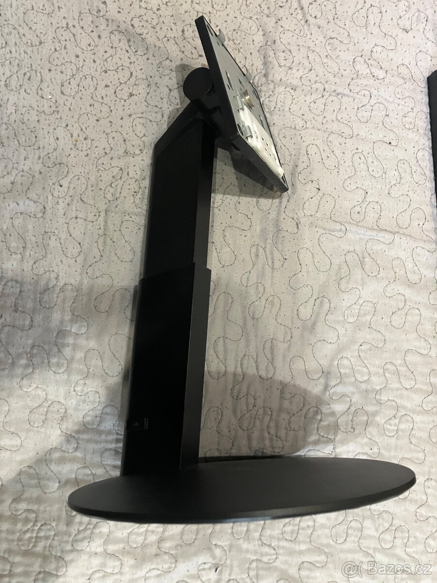 Lenovo ThinkVision P24q-10 QuadHD - 7