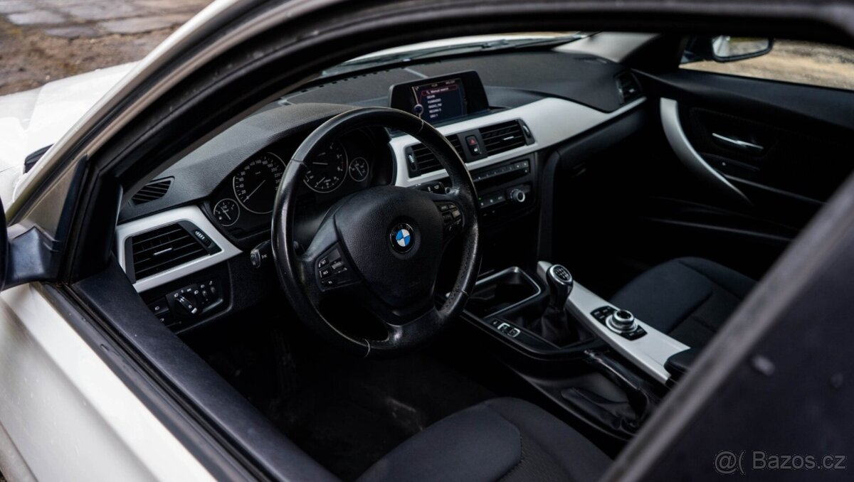 BMW Rad 3 318d e90 - 7