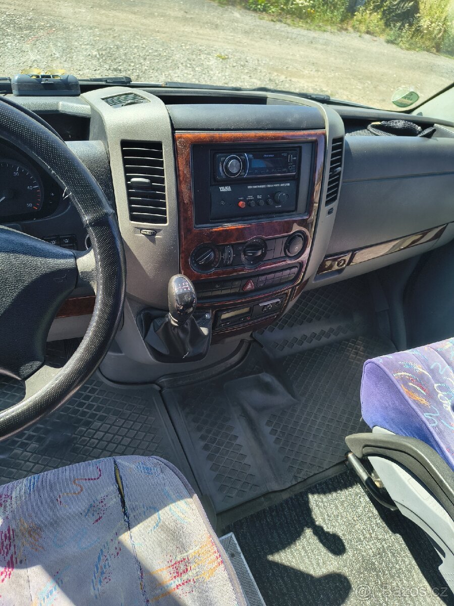Mercedes Benz Sprinter - 7
