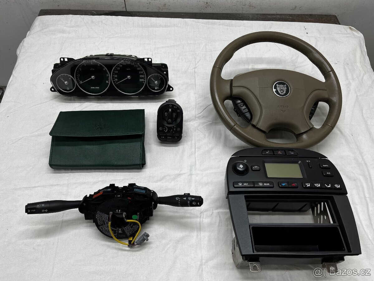 Jaguar X-type interiér a další díly - 7