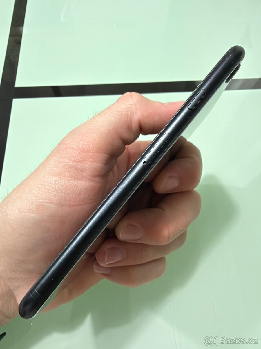 iPhone SE 2020, 85%🔋 - 7