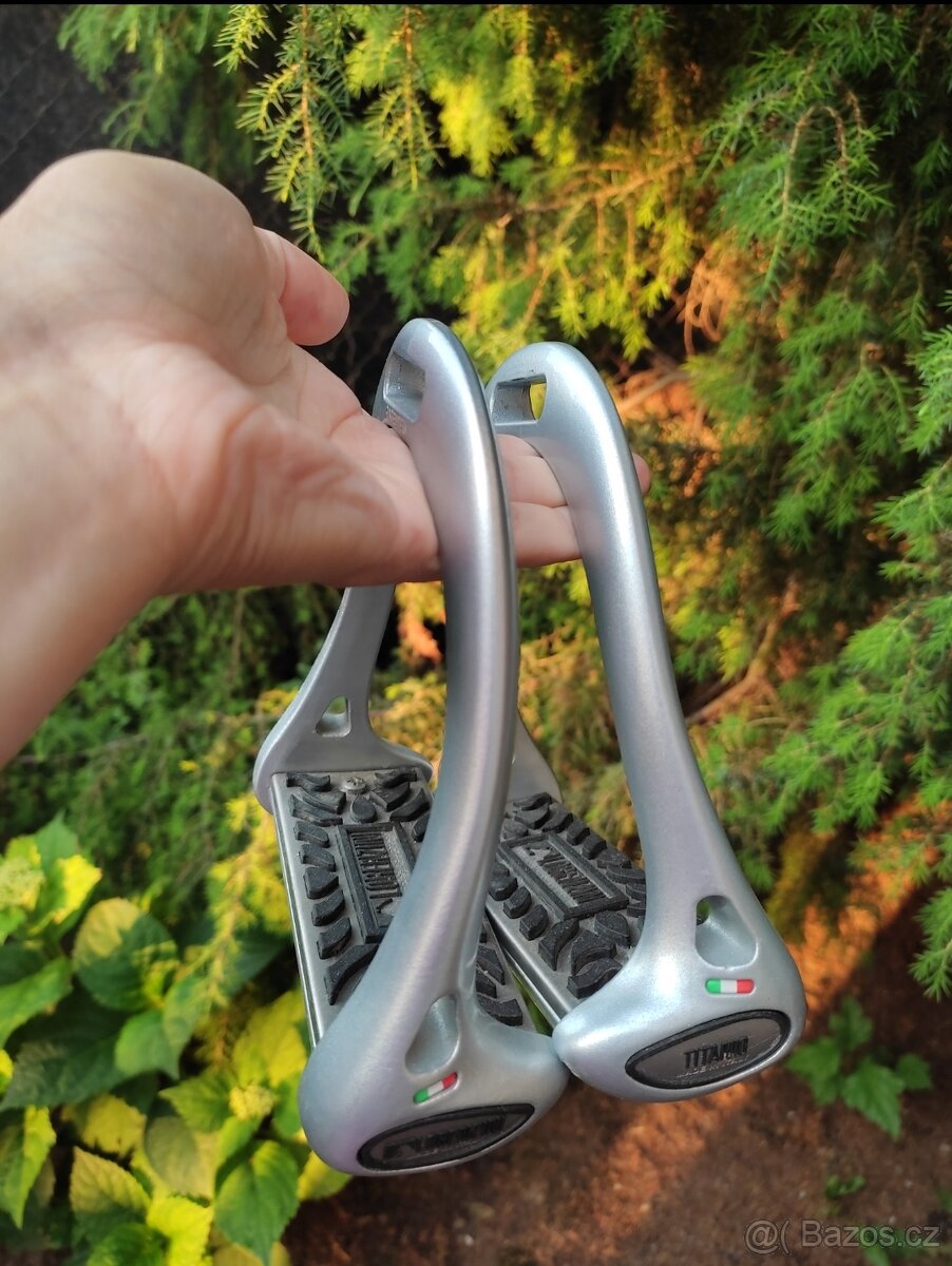 Třmeny Lorenziny by Equiline original - 7