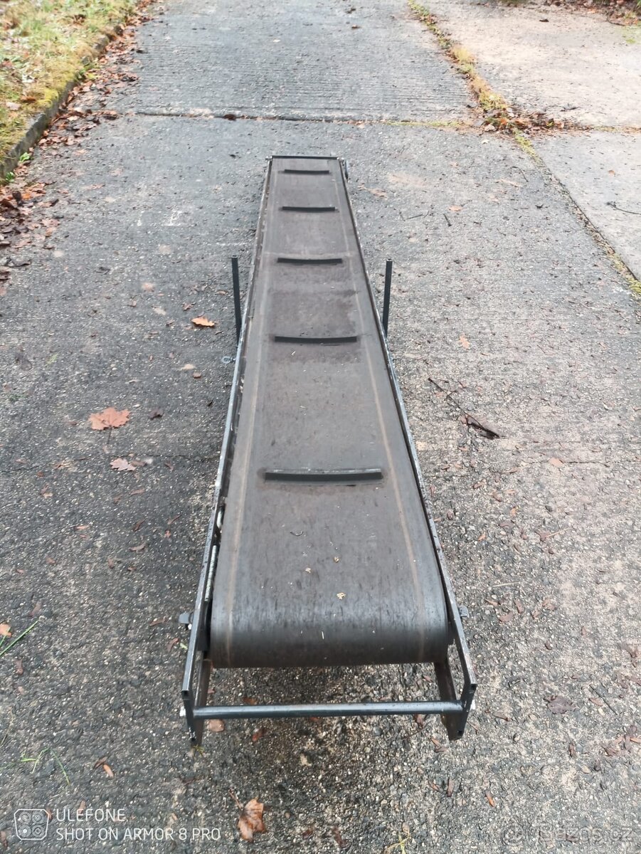 Pásový dopravník na uhlí. - 7