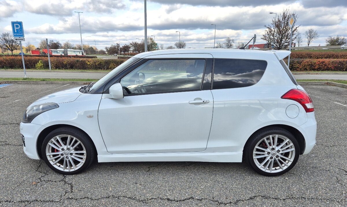 SUZUKI SWIFT 1.6i 136 PS SPORT MANUÁL BI-XENON ALU 17 - 7