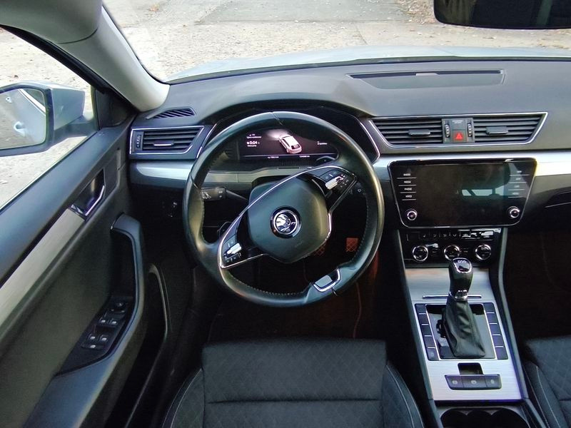 Škoda Superb 2.0TDI – 110 kW DSG - 7