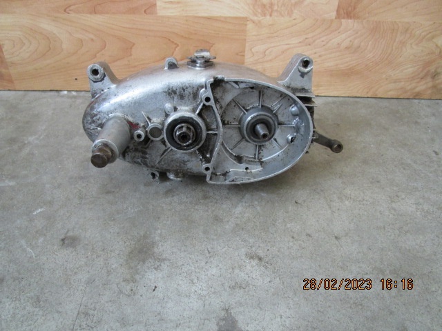 Originá hliníkovél víčko nádrže a čumáček Pionýr jednosík . - 7