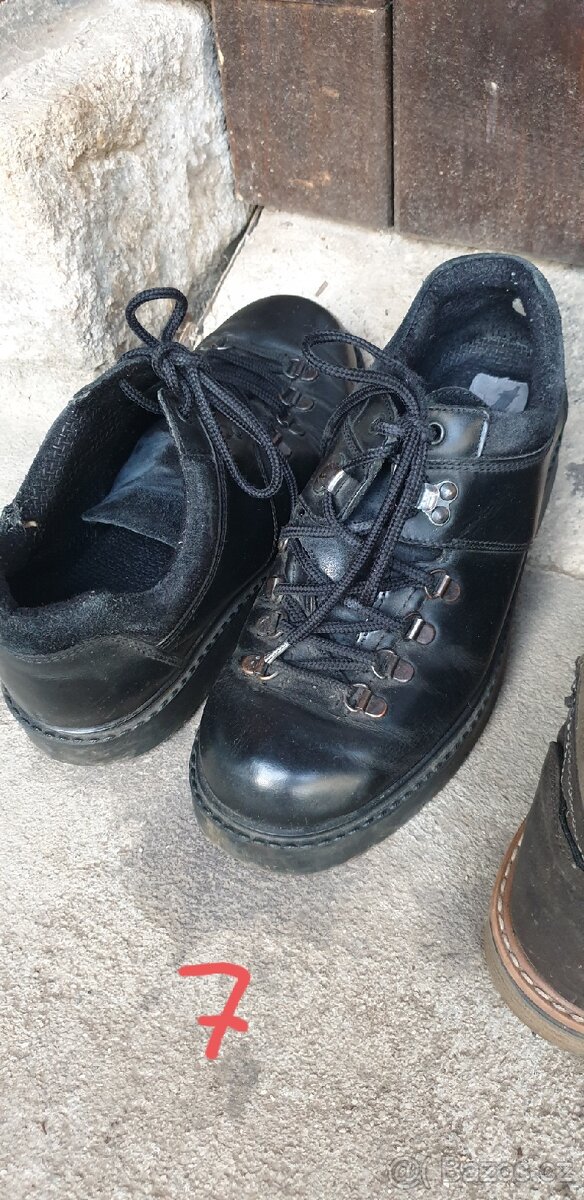 Obuv velikost 41 a 42 - 7