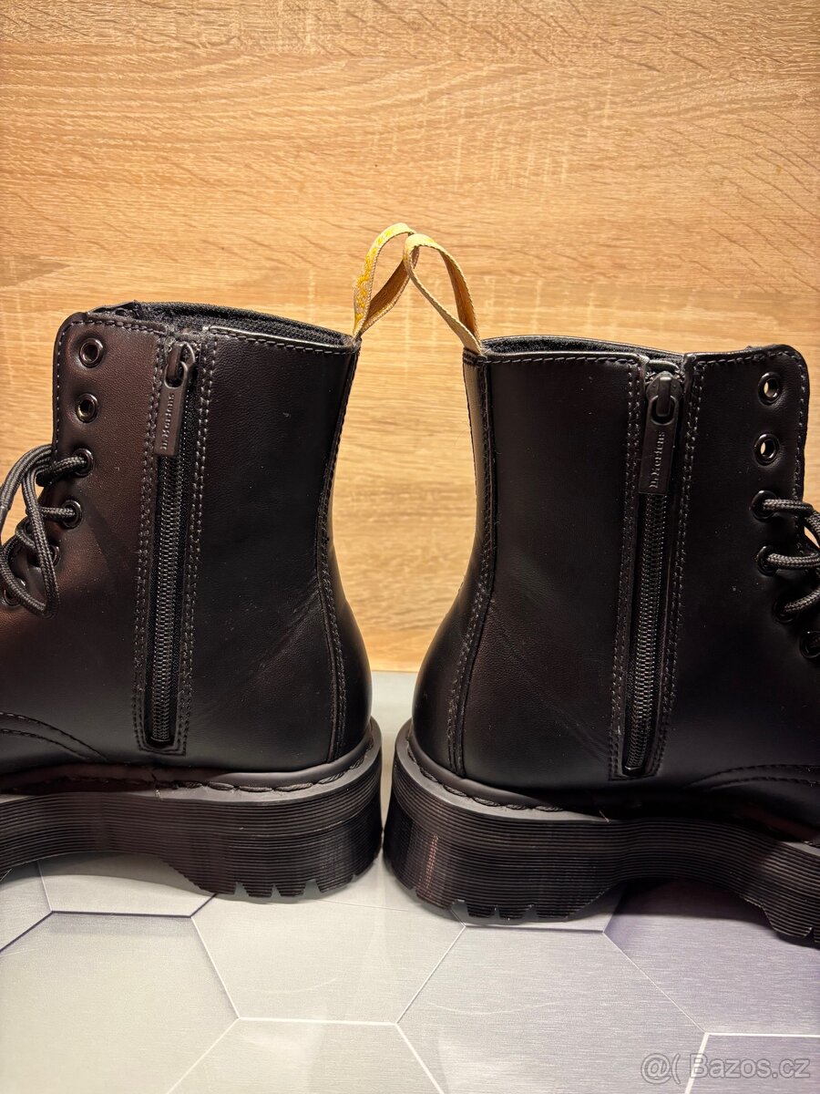Dr. Martens Jadon - 7