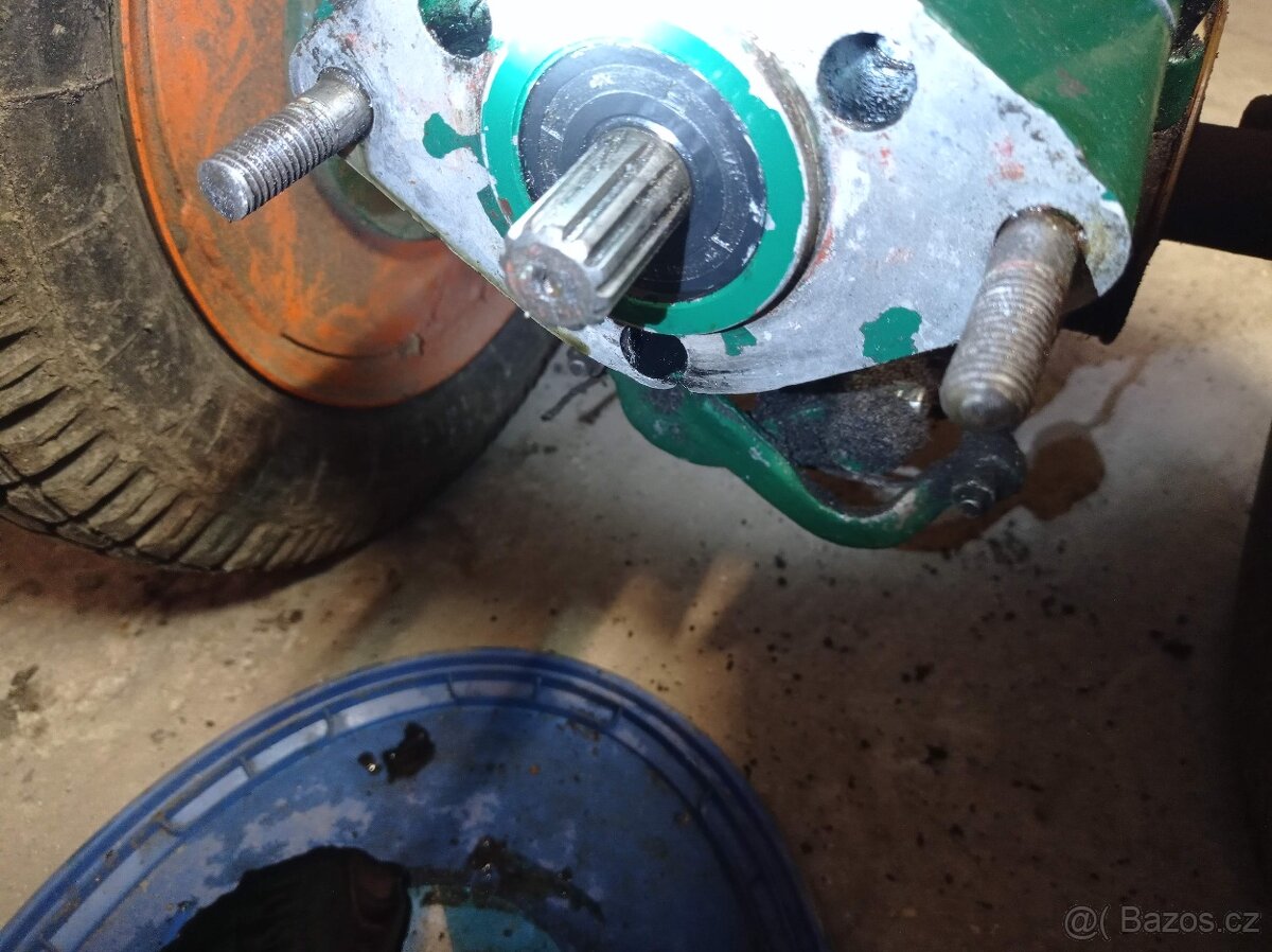 Rotavator, nosič nářadí - 7