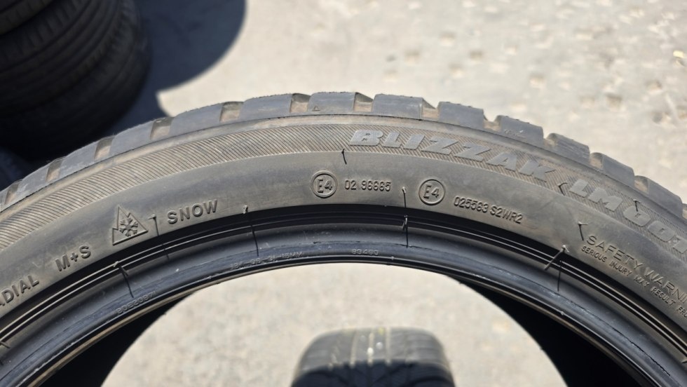Zimní pneu 225/45/18 Bridgestone - 7