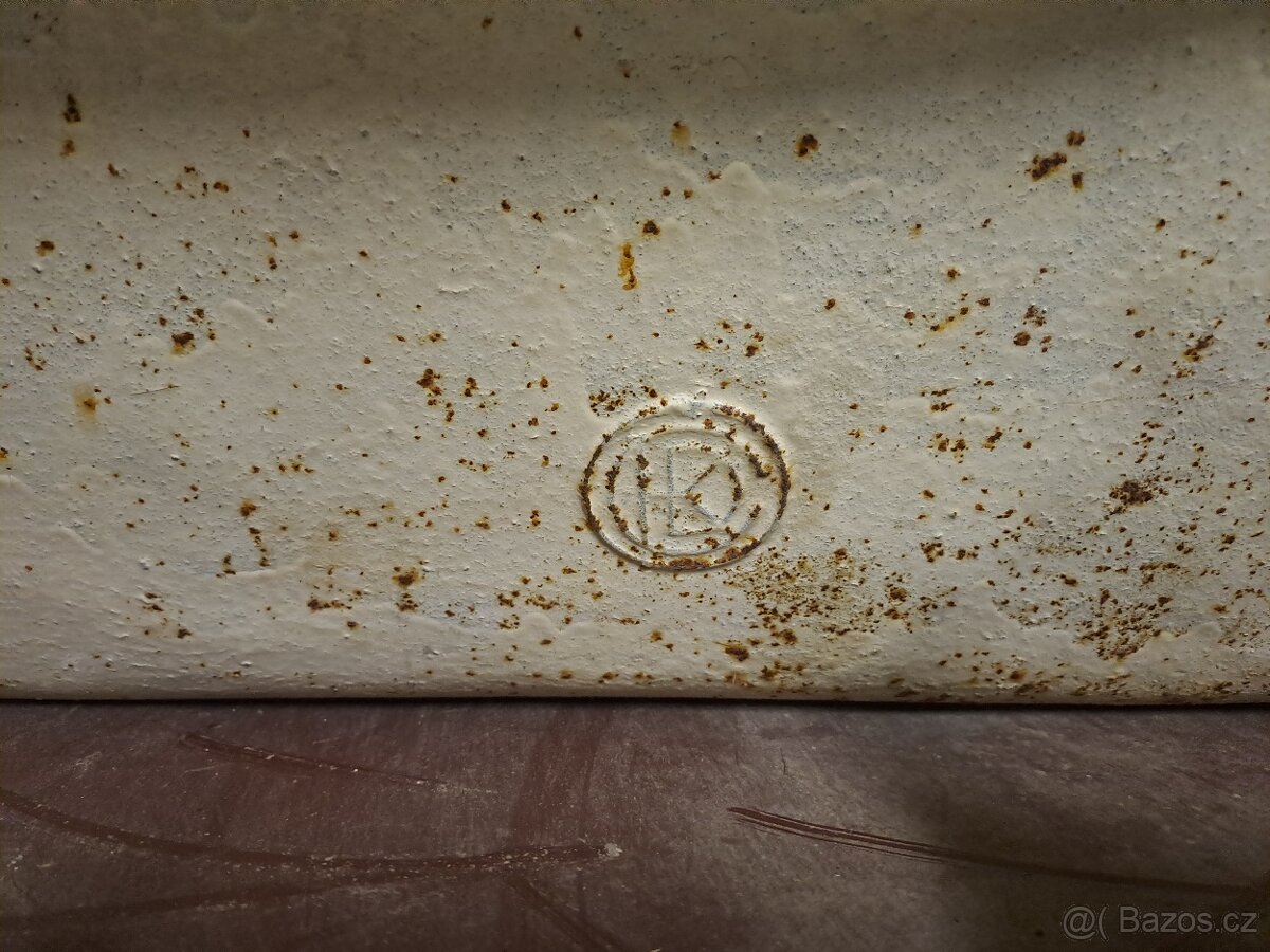 Kamenný šrotovník na obilí, umyvadlo ČKD , krmítko - 7