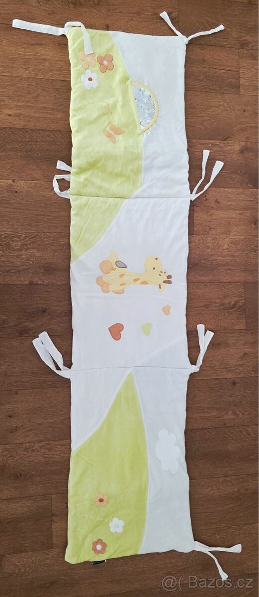 Dětská dřevěná postýlka se žirafou a matrace - 7